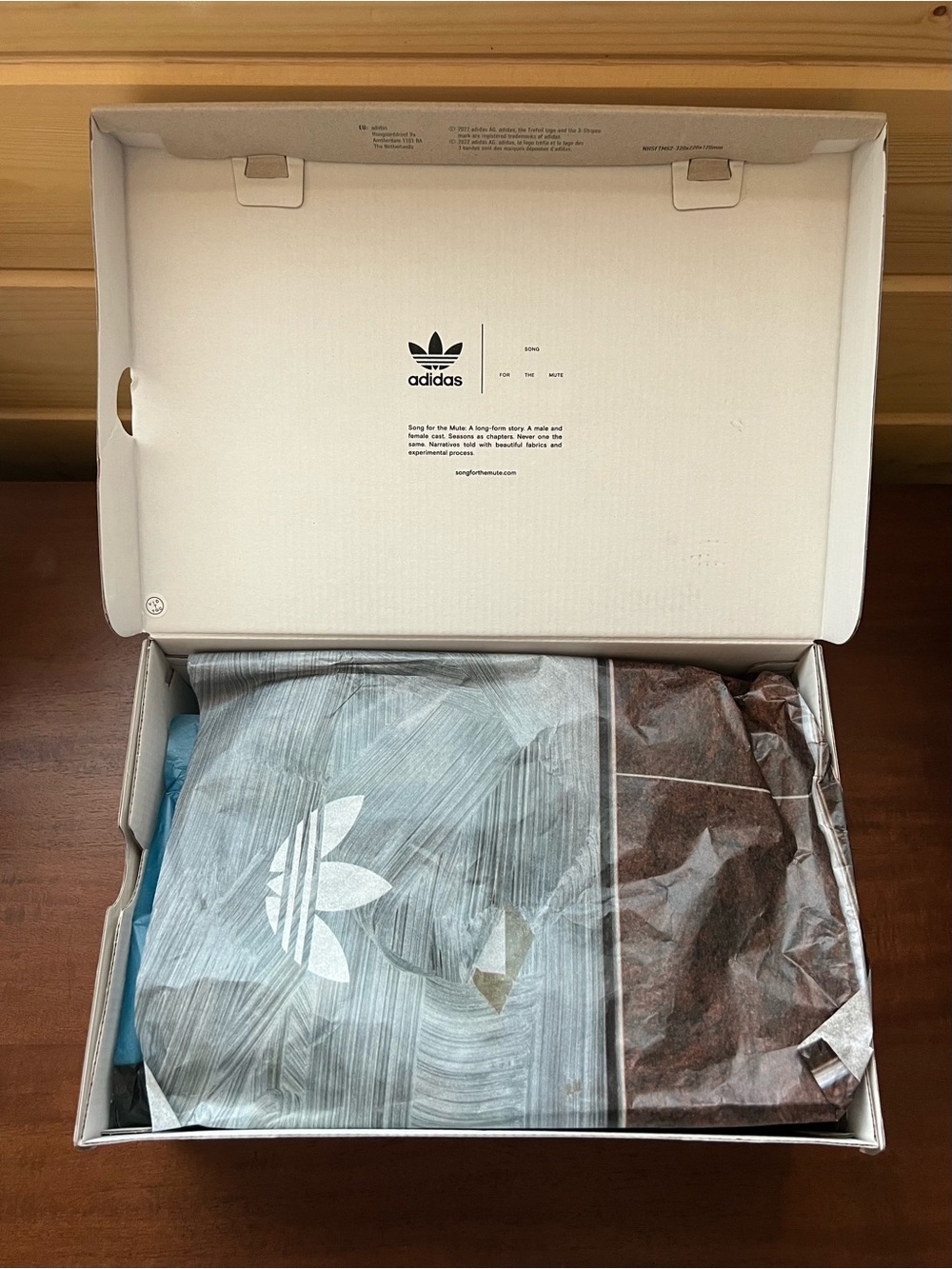 Adidas Olive Green Sneakers | W’s 8, M’s 7 - Picture 4 of 7